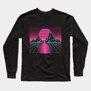 Synthwave sun within mountains Long Sleeve T-Shirt